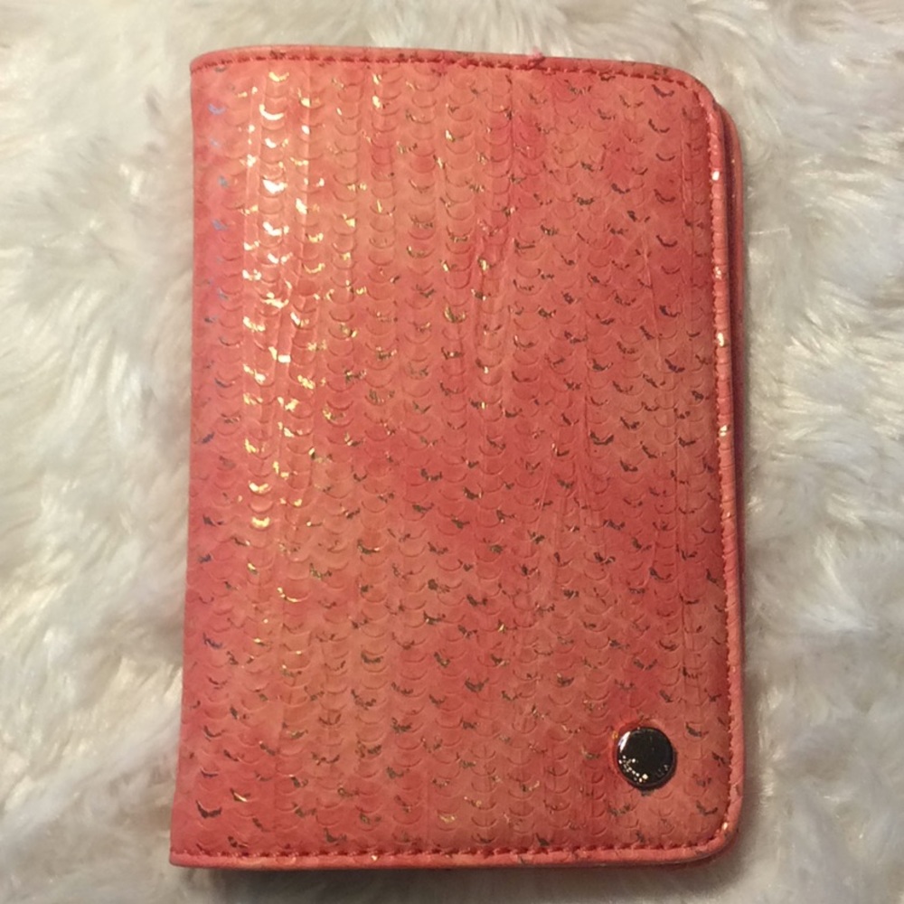 Deux UK Cotton Candy Champaign Passport Holder